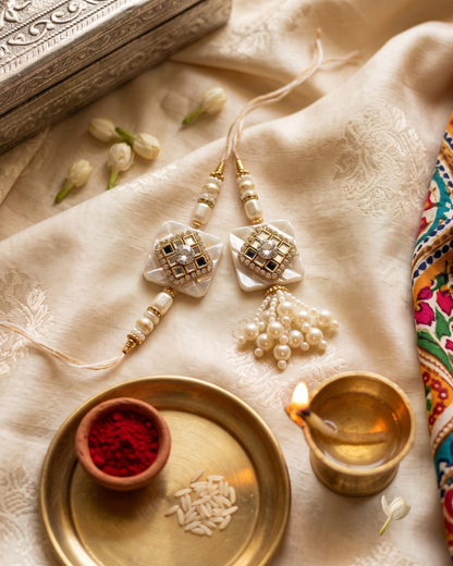 Elegant Square Bhaiya Bhabhi Rakhi